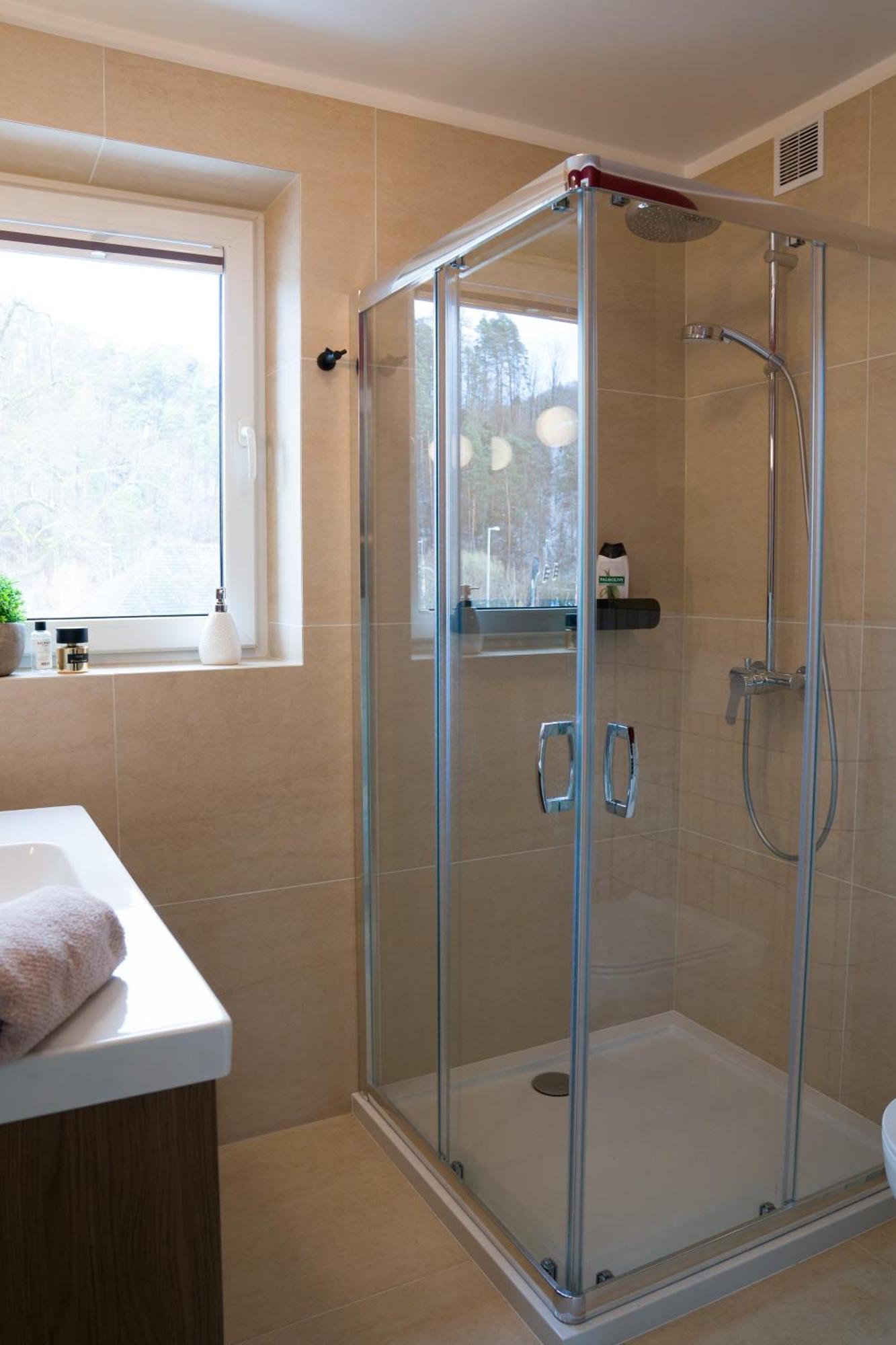 Villa Turris Apartamenty Przy Muszynskim Zamku ムシナ エクステリア 写真